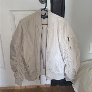 Men’s white bomber